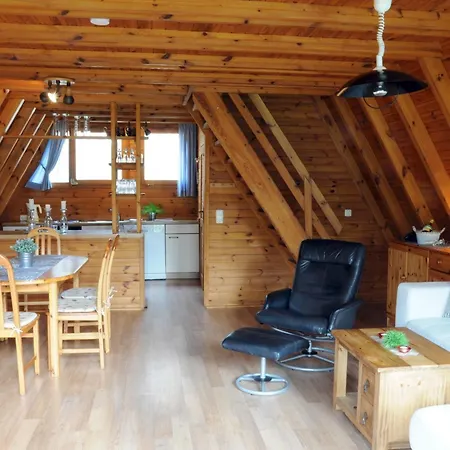 Zinnowitz, Finnhuette Am Ostseestrand Dağ evi *