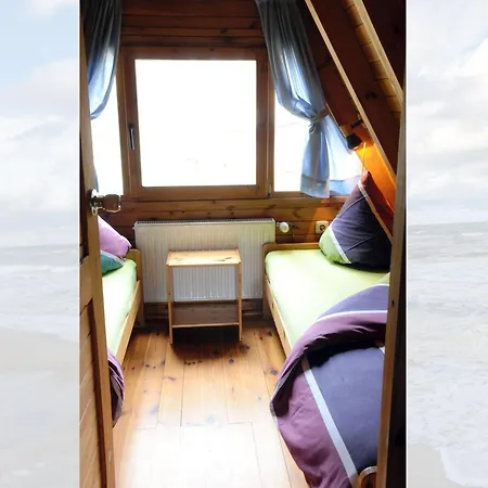 Zinnowitz, Finnhuette Am Ostseestrand * Zinnowitz